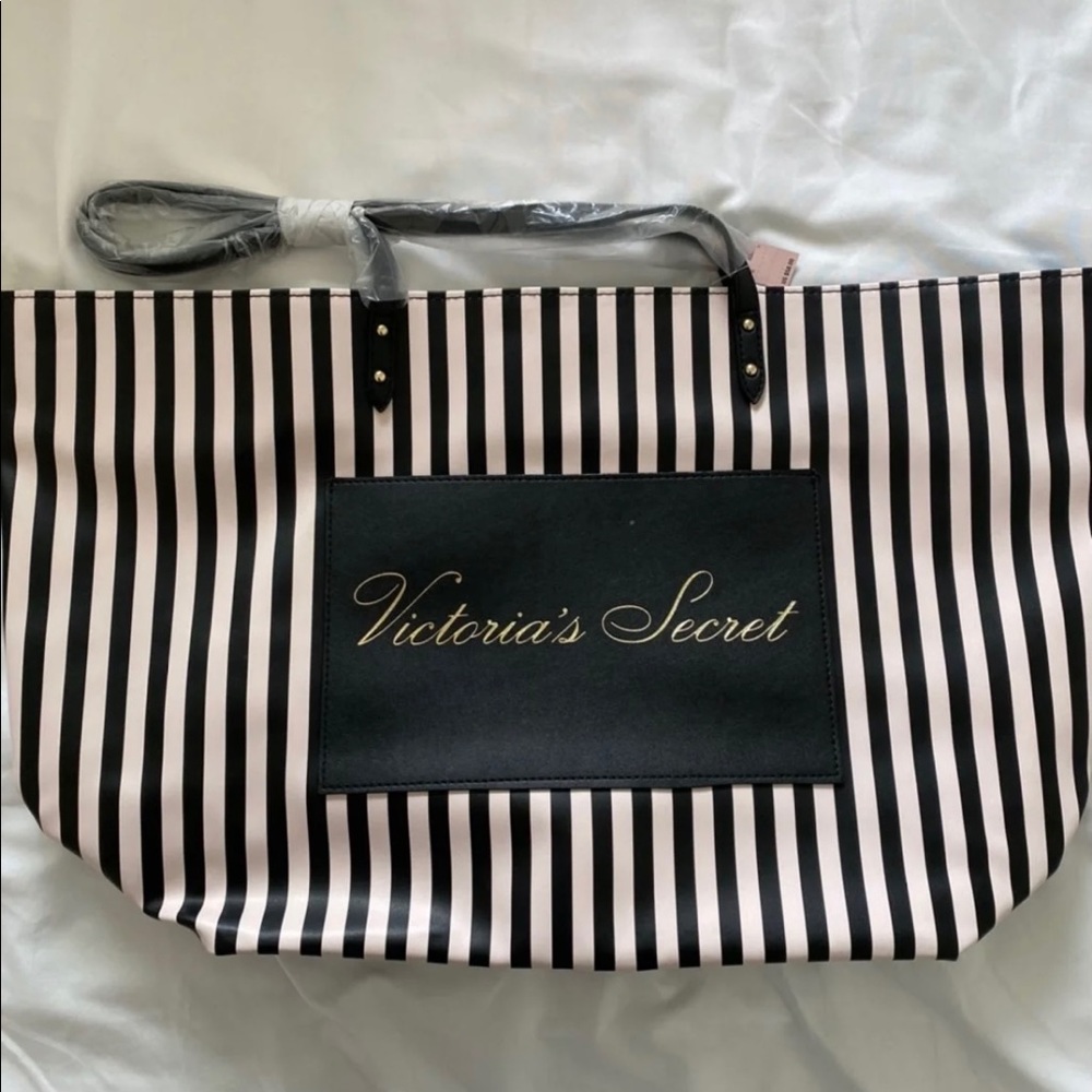 Victoria’s Secret Tote bag